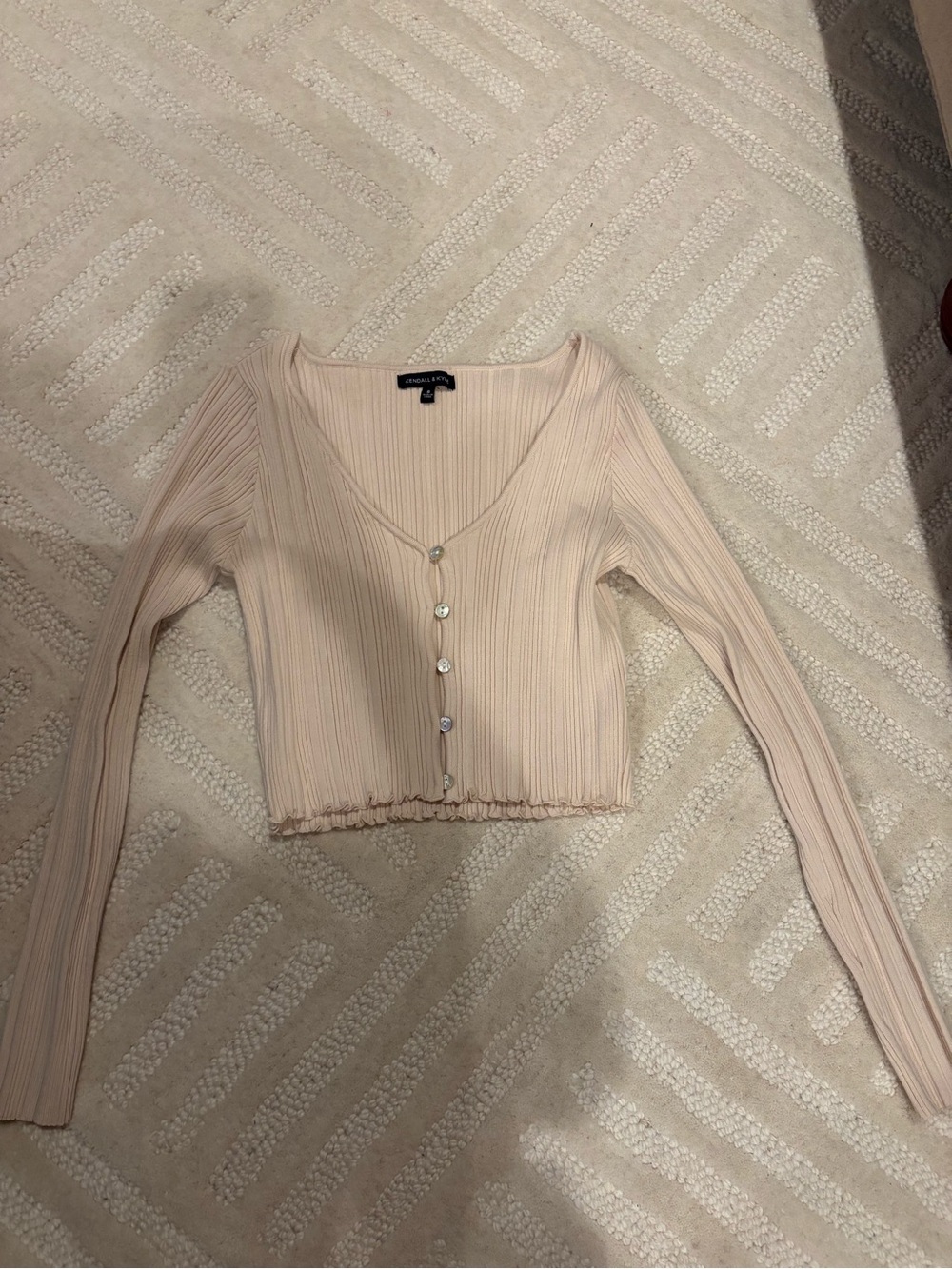 Kendall & Kylie Cream Ribbed Button-Front Long Sleeve Crop Top